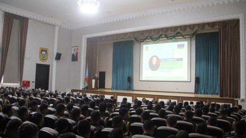 Hərbi İnstitutda elmi-praktik konfrans keçirilib