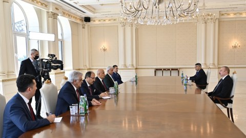 İlham Əliyev türkiyəli naziri qəbul etdi