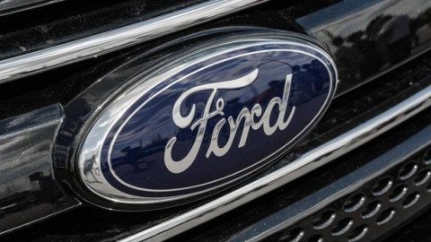 "Ford" 40 minə yaxın avtomobilini geri çağırır