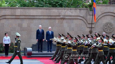 Litva prezidenti İrəvanda Azərbaycandan DANIŞDI