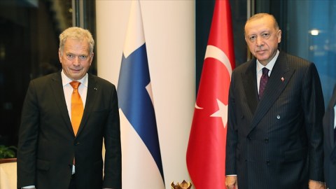 Ərdoğan Finlandiya prezidentinə iradlarını BİLDİRDİ