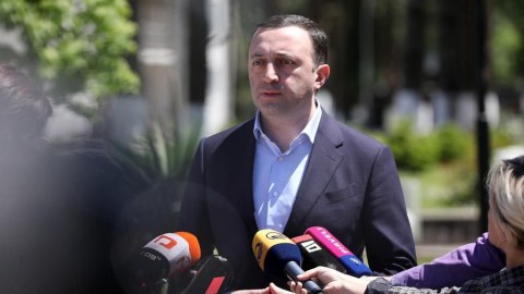 Baş nazir Saakaşvilinin xaricə aparılmasına icazə vermədi