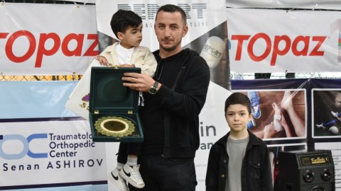 İlin ən yaxşı futbolçusu mükafatlandırıldı