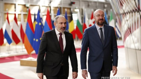 Paşinyan da Şarl Mişellə GÖRÜŞDÜ