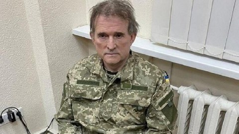 “Putinin xaç atası” eks-prezidentə qarşı ifadə verdi
