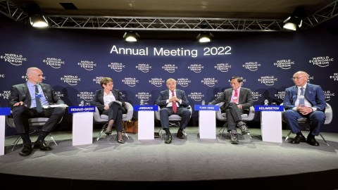 Mikayıl Cabbarov Davos Forumuna qatıldı
