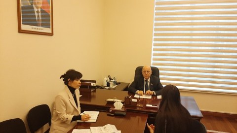Əhliman Əmiraslanov vətəndaşları qəbul edib