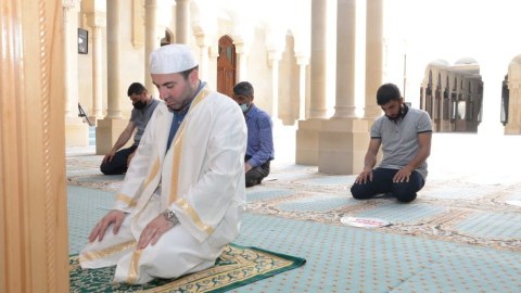 Dini Komitə 39 məscidə imam axtarır - SİYAHI