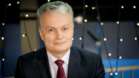 Litva prezidenti Rusiyadakı səfrini geri çağırdı