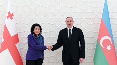 İlham Əliyev Gürcüstan Prezidentinə məktub GÖNDƏRDİ