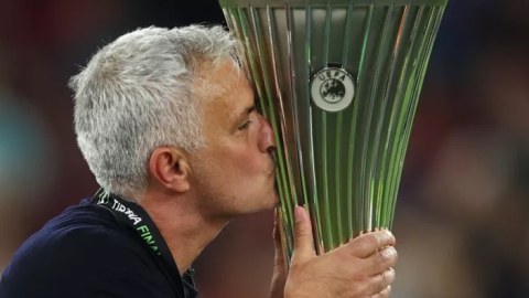 Mourinyonun unikal REKORDU - Hələ heç bir məşqçi bunu edə bilməyib
