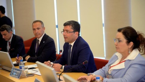 Yeni mediaya keçid beynəlxalq ekspertlərlə müzakirə edildi - FOTO