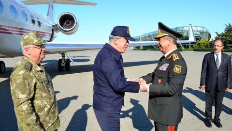 Hulusi Akar Azərbaycana GƏLDİ