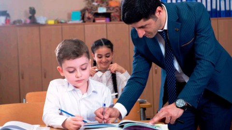 Şagirdlərin elektron yerdəyişməsi dayandırılır