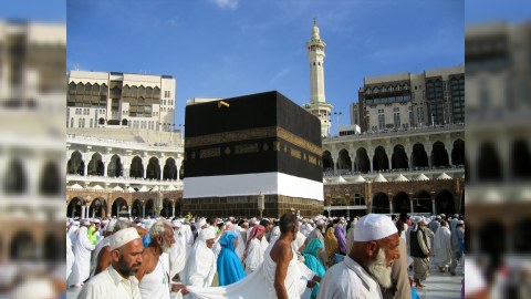 Bu il Hacı olmaq istəyənlər arasında hansı məşhurlar var?
