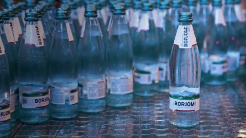 "Borjomi"də ETİRAZLAR - İşçilər tətilə başlayır