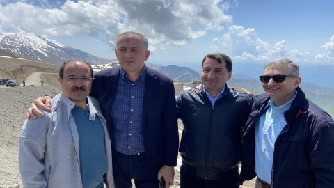 “Murovdağın zirvəsindən salamlar” - Səfirdən paylaşım