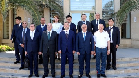 Akademiyada Özbəkistan gömrükçülərilə görüş