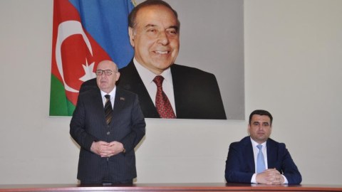 Əhliman Əmiraslanov Saatlıda ağsaqqallarla görüşdü