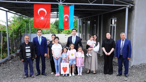 İcra başçısı və deputat şəhid övladlarını təbrik edib