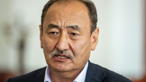 Nazir vaksinə görə SAXLANILDI