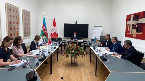 İsveçrə ilə siyasi məsləhətləşmələr aparıldı