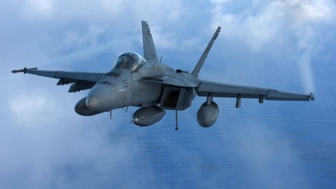 ABŞ-da qırıcı qəzaya uğradı - Pilot öldü