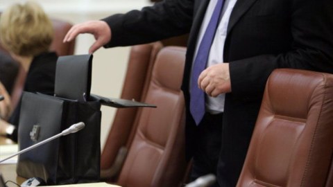 Antikorrupsiya həbslərinin YENİ DALĞASI - Daha kimlər tutulmalıdır?