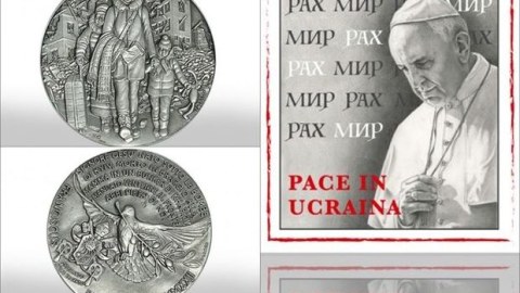 Vatikan Ukrayna üçün xüsusi gümüş sikkə buraxdı