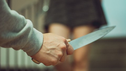 Gəncədə kişi arvadını bıçaqlayıb ÖLDÜRDÜ