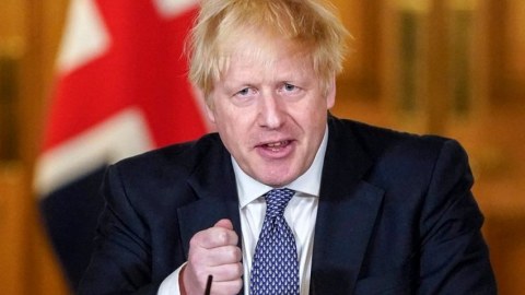 Britaniya Ukraynaya uzaqmənzilli artilleriya verəcək - Conson