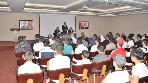 İcra başçısı və deputat idman ictimaiyyəti ilə görüşdü - FOTO