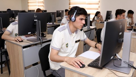 Gömrük Akademiyasında imtahanlar başlayıb