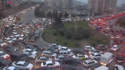 Bakının əsas küçə və prospektlərində TIXAC VAR