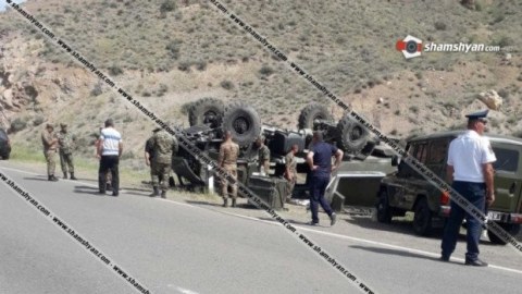 Ermənistanda hərbi maşın qəzaya uğradı - 11 əsgər yaralandı