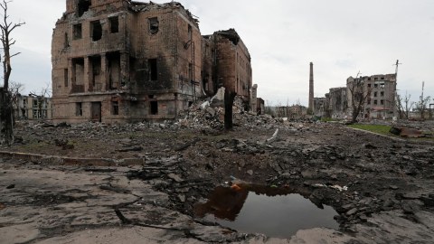 Rusiya 210 hərbçinin cəsədini qaytardı