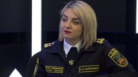 Paşinyan qalmaqallı məmuru işdən qovdu
