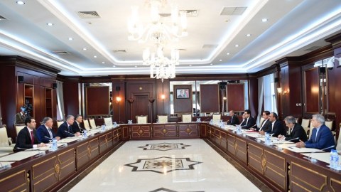 Ziyafət Əsgərov İran parlamentinin üzvləri ilə görüşüb
