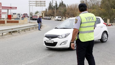 Sürücülər cərimələrin LƏĞVİNİ İSTƏDİ - Polkovnik “rəhbərliyə çatdıracam” dedi