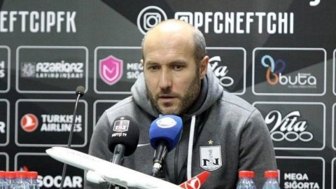 “Neftçi” Samir Abasovu istefaya göndərdi