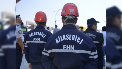 Nazirlik əməkdaşları 3 azyaşlını xilas ediblər