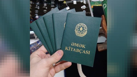 Əmək kitabçaları ləğv edilmir - RƏSMİ