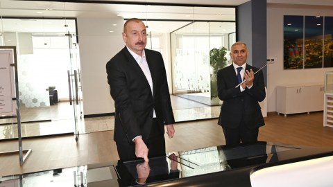 Prezident Bakıda açılışa qatıldı - FOTOLAR