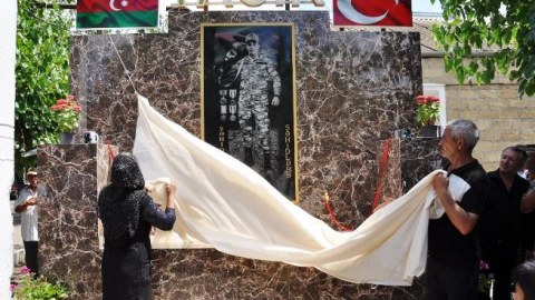 Şəhidinin xatirəsinə inşa edilmiş bulaq kompleksi - FOTO