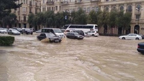 Yağış sularının dənizə axıdılmasına məcburuq - 