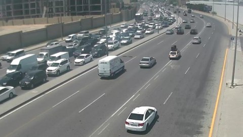 Yol qəzası prospektdə tıxac yaratdı - FOTO