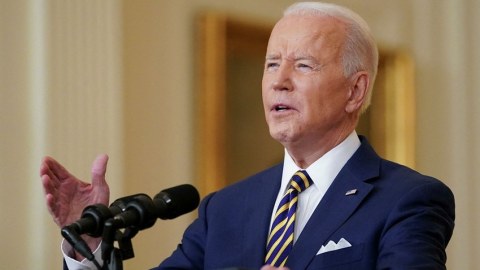 Bayden Putindən danışdı: “Görün, o nə edir?”