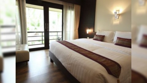 Oteldə əcnəbi qonağın başına iş gəldi