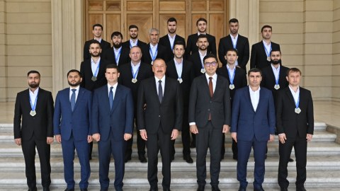 İlham Əliyev: “Bu qələbəni halal zəhmətinizlə qazanmısınız”