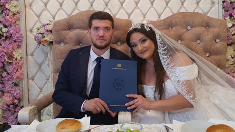 Qazi ilə Milli Qəhrəmanın qızına toy günü ev verildi - FOTOLAR